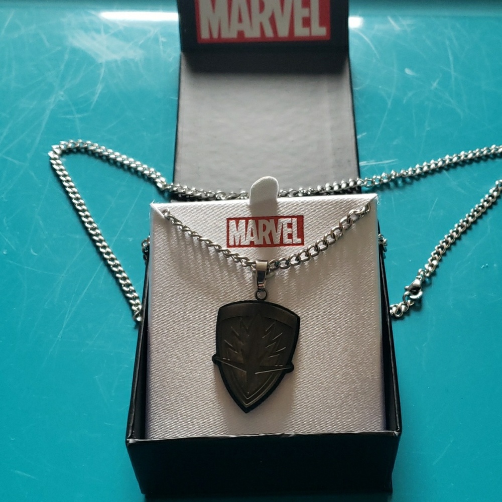 Captain Marvel Chain